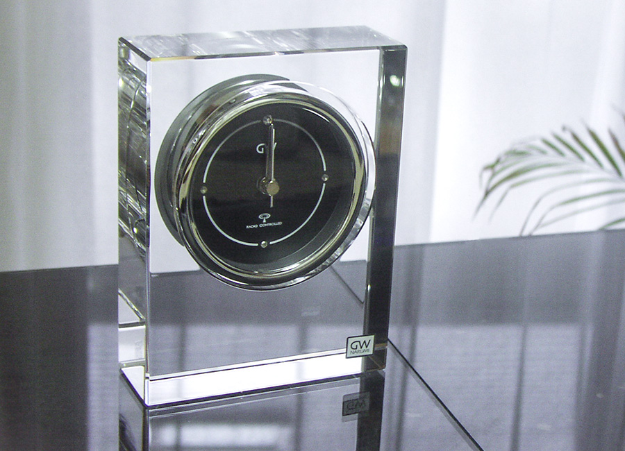 教授就任のお祝いにノヴァ電波時計